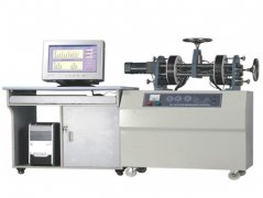 挑戰PLC實驗臺的高級編程任務，突破創新的邊界。(圖2)