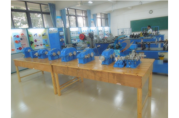 液壓實訓臺上的沖壓缸,機械創新實訓室(圖4) 液壓實訓臺上的沖壓缸,機械創新實訓室(圖4)