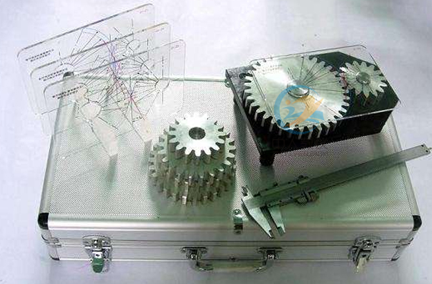 槽輪機構仿真分析實驗總結,機械運轉的速度波動可以完全消除(圖1) 槽輪機構仿真分析實驗總結,機械運轉的速度波動可以完全消除(圖1)